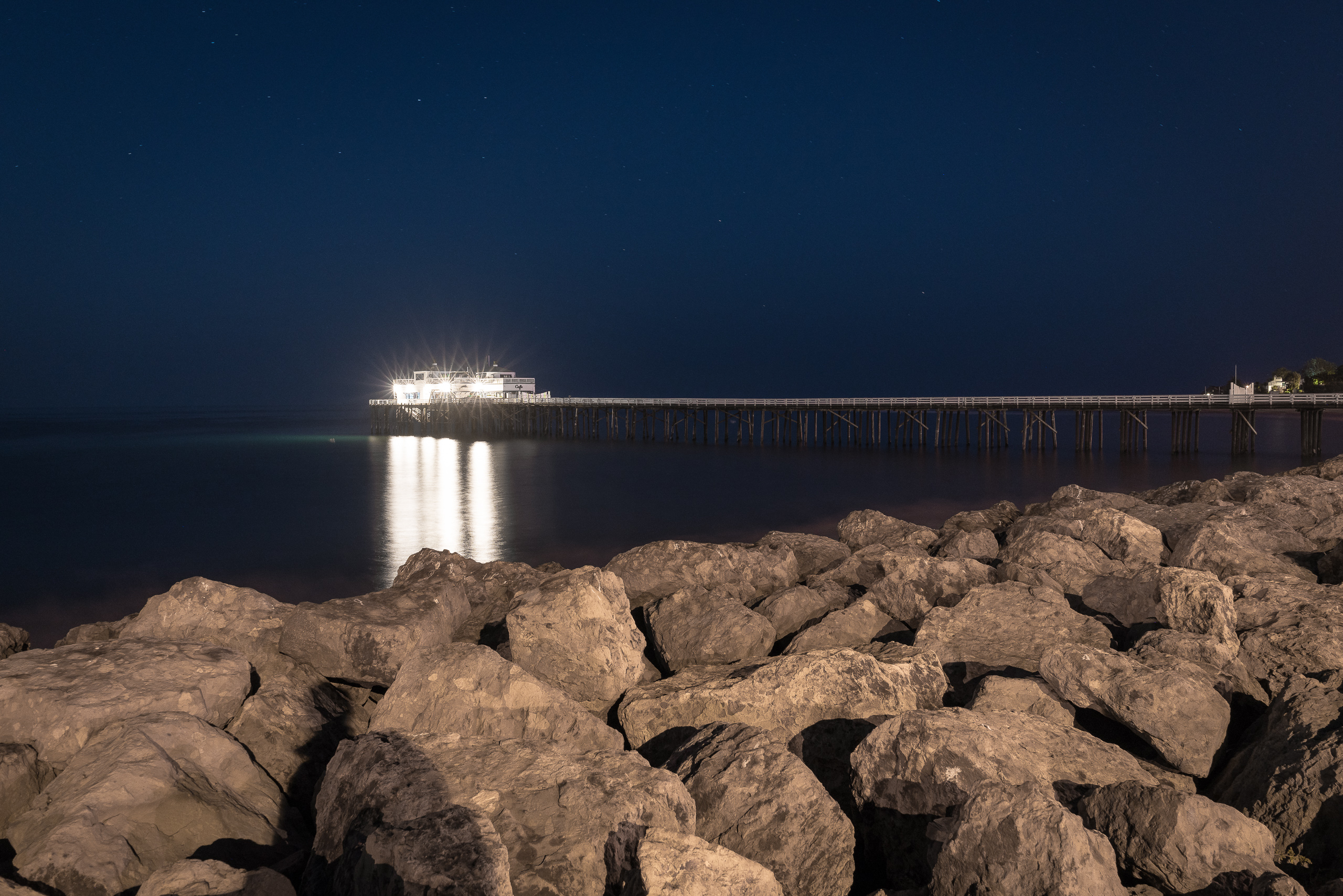 Malibu — photograph 1 of 15, travel photography by Robert Bucher