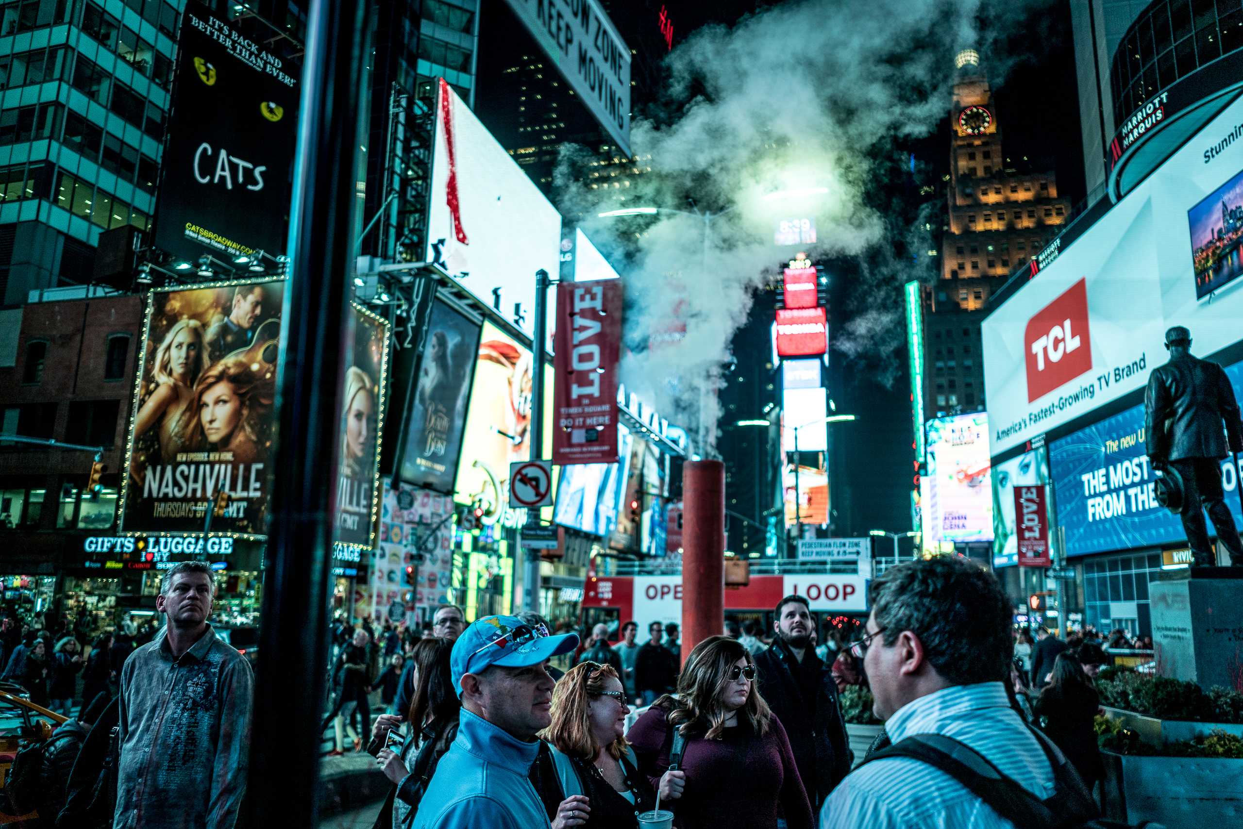 Times Square — photograph 6 of 17, travel photography by Robert Bucher